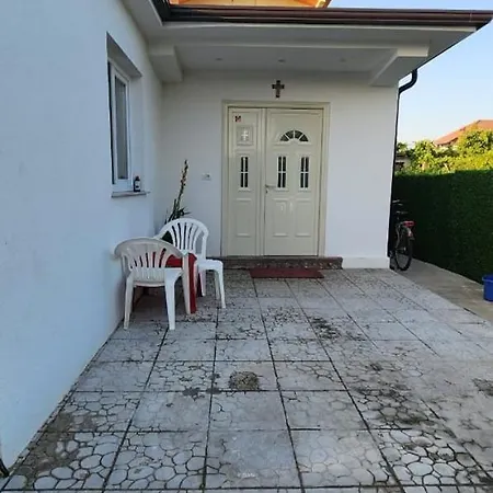 A Story Worth Staying In * Shkodër