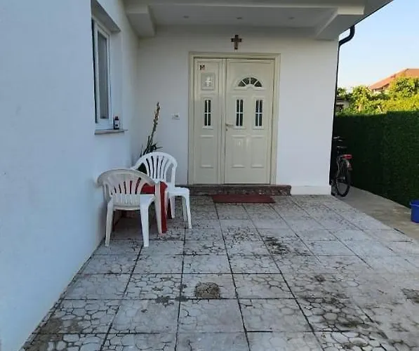 A Story Worth Staying In * Shkodër